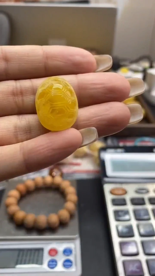 琥珀未镶嵌珠宝奇石2597
