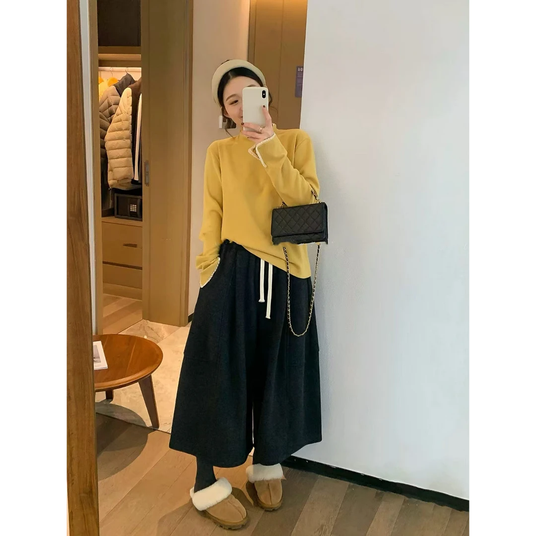 木子静-「冬日昼光」韩系气质半高领蕾丝拼接上衣-9215-K