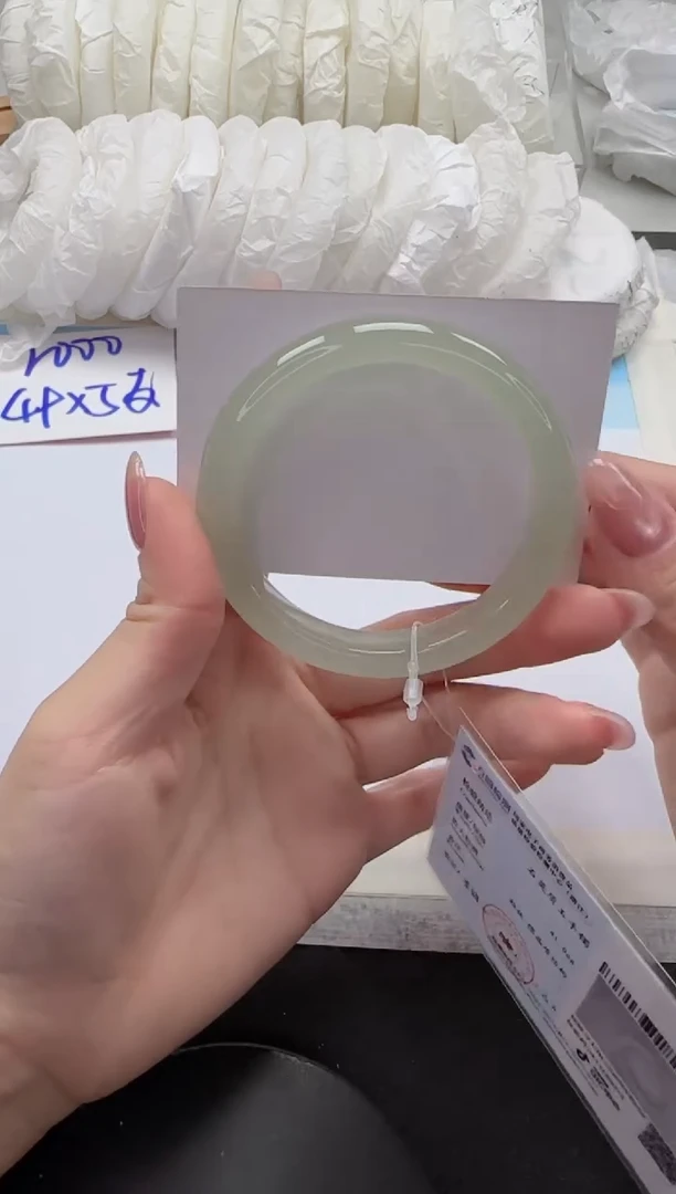 未镶嵌手镯石英质玉51-56.6