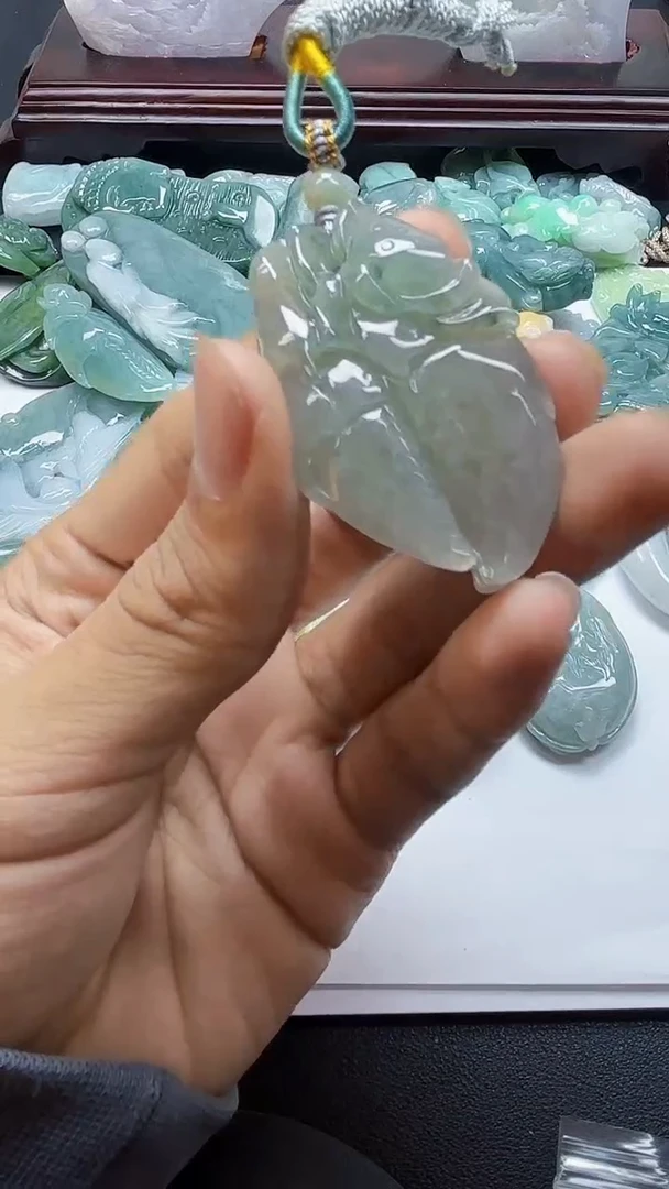 吊坠(不含链)未镶嵌翡翠1