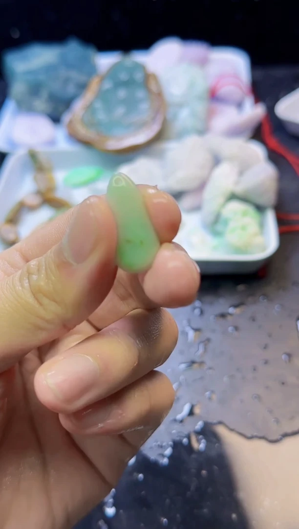 颈饰未镶嵌翡翠小*045
