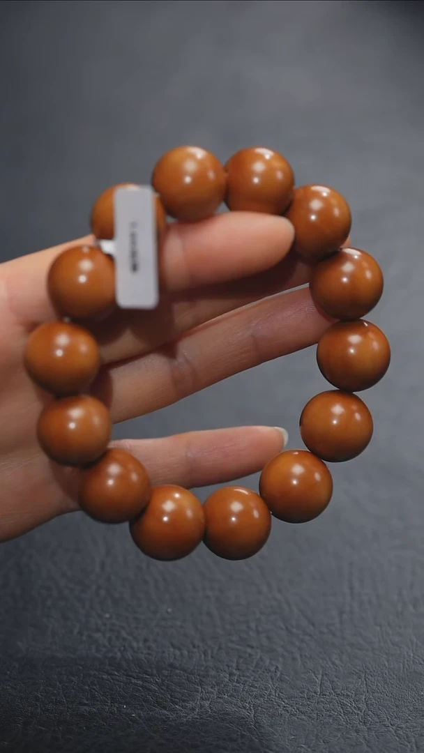 【闪购商品】橄榄核吊坠橄榄核