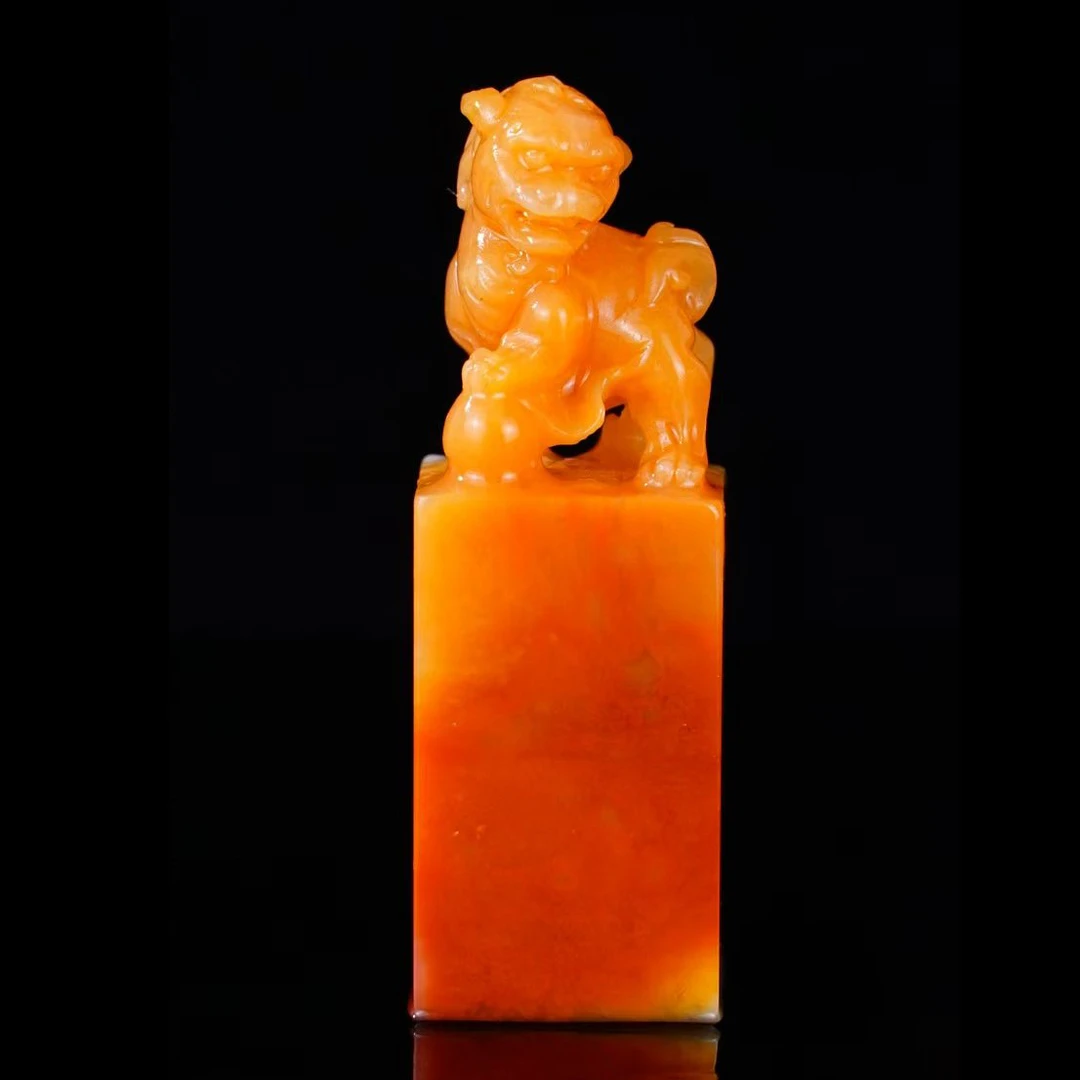 国石/寿山琵琶黄瑞兽呈祥章料/琵琶黄/ST1469