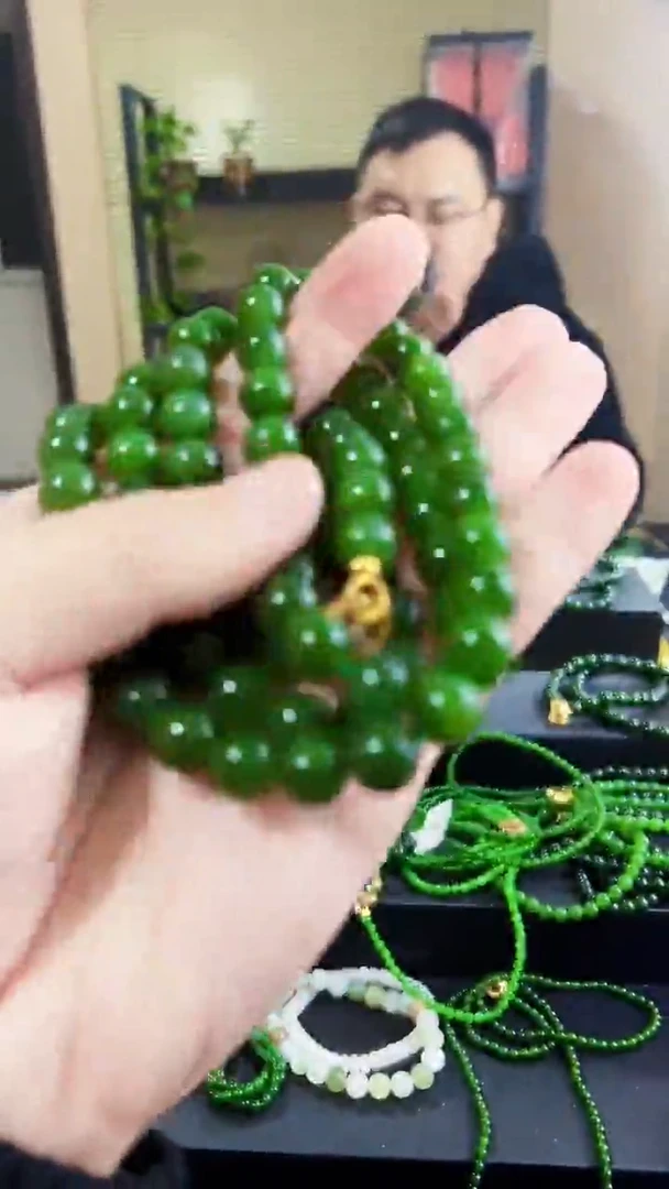 项链未镶嵌和田玉（碧玉）10