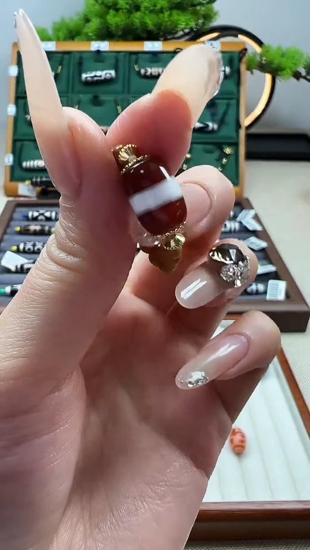 玛瑙/玉髓（覆膜）颈饰合金86（微瑕）