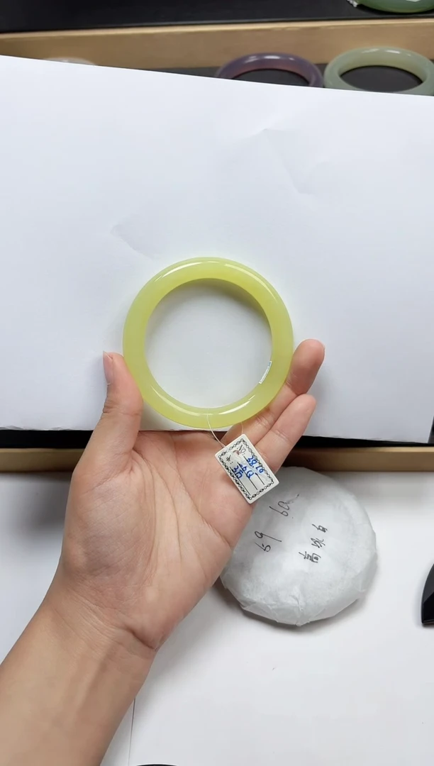 【闪购商品】和田玉手镯未镶嵌55/56圈口YY