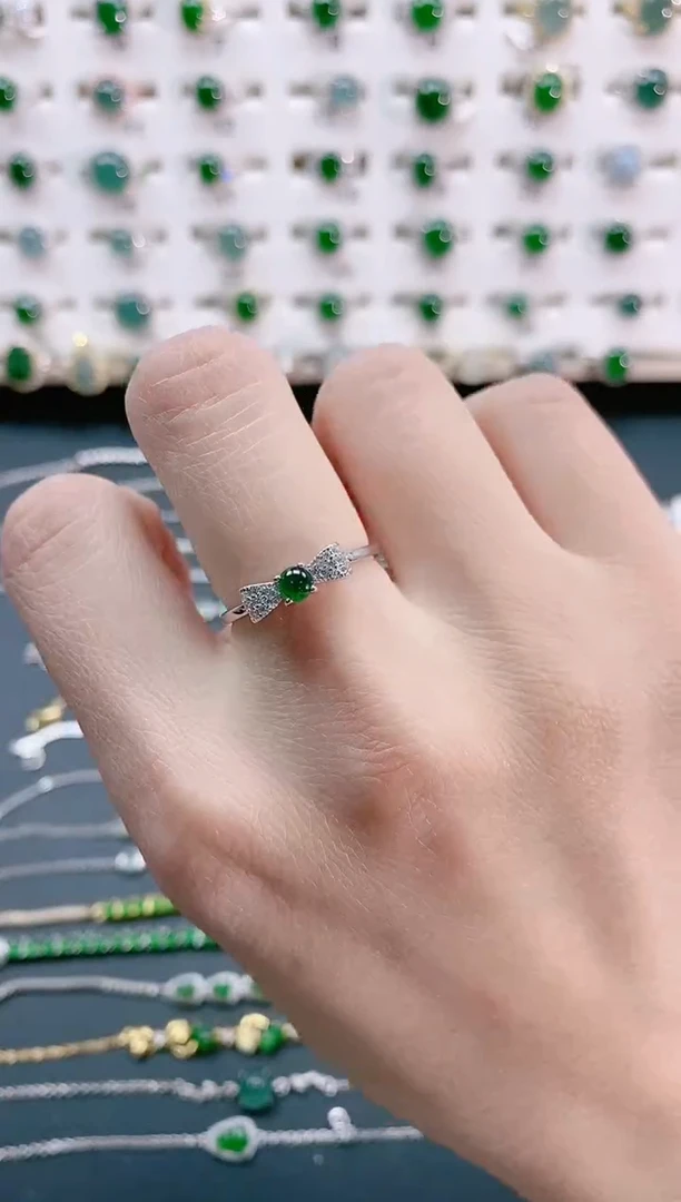 【闪购商品】翡翠戒指银S925镶嵌天然翡翠