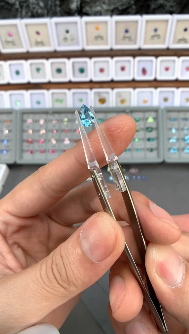 【闪购商品】定制海蓝宝石裸石未镶嵌1.12ct