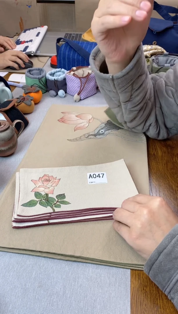 【闪购商品】A047--手绘月季小茶席-------