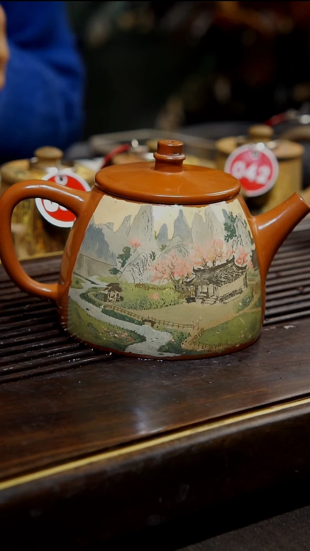 云南建水紫陶全手工 无瑕   033  220cc