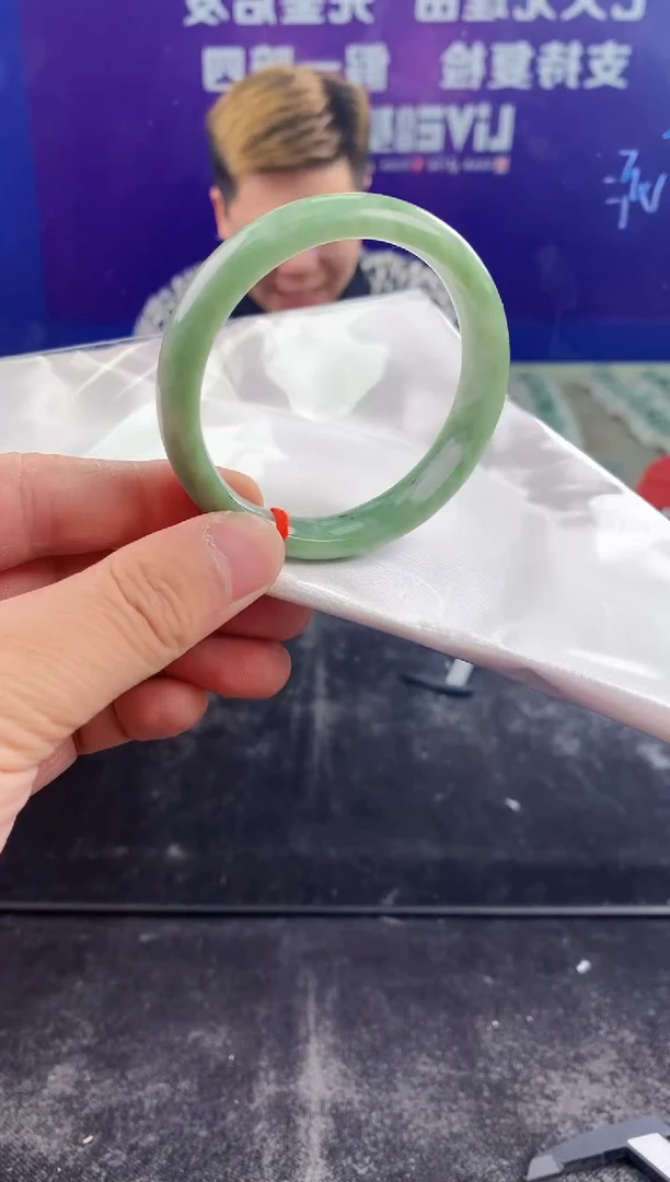 未镶嵌手镯翡翠AAAAAAAAAAAA