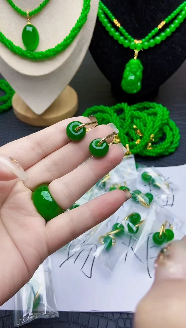 未镶嵌翡翠耳饰面包扣耳扣