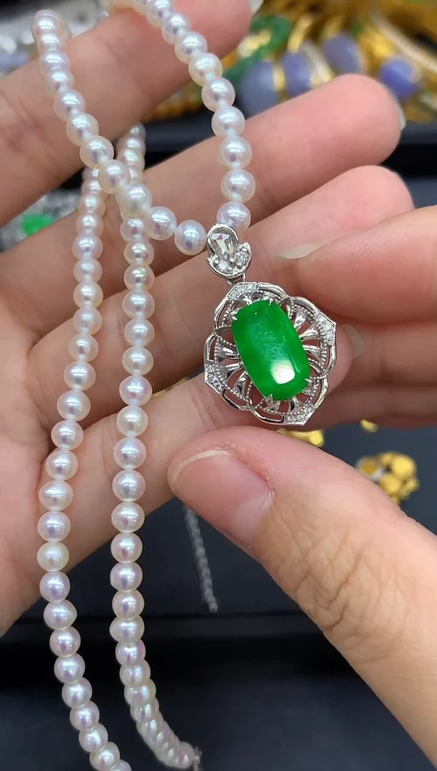 颈饰18K金镶嵌翡翠751-中国好珍宝