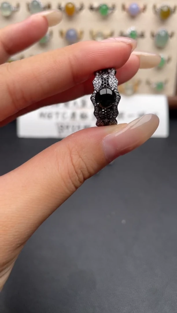 银S925镶嵌戒指翡翠一物一证一礼盒