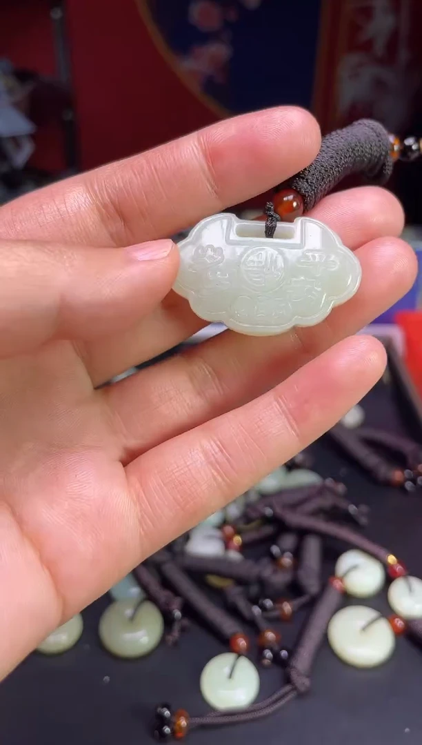 颈饰未镶嵌和田玉32