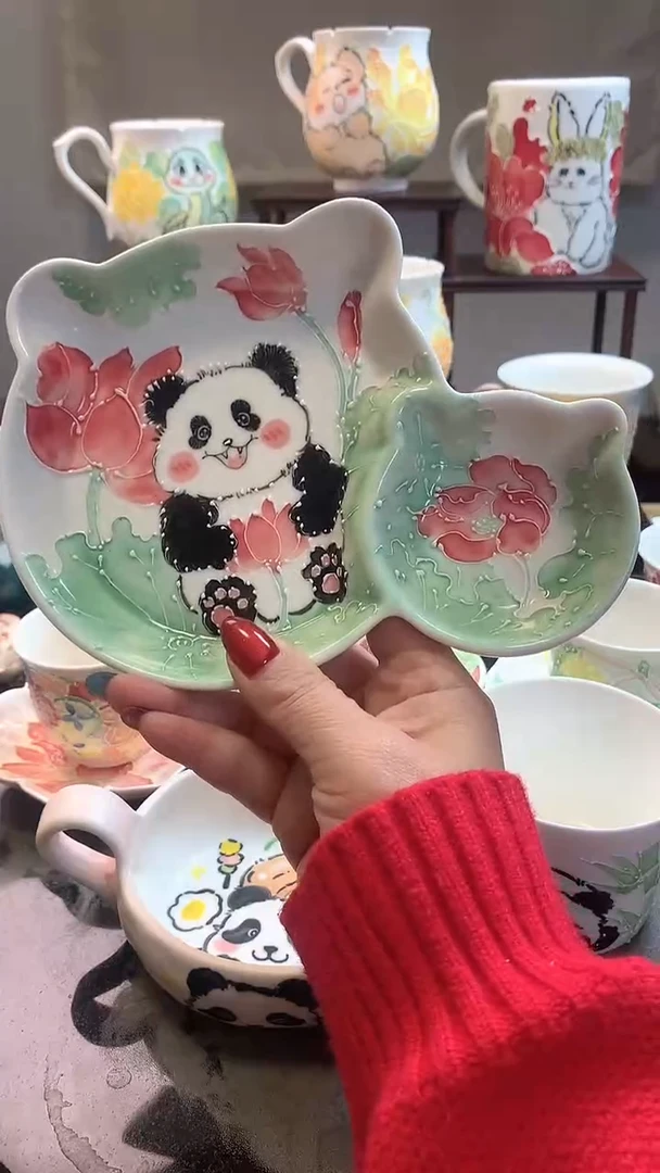 一味*手绘*熊猫分食盘