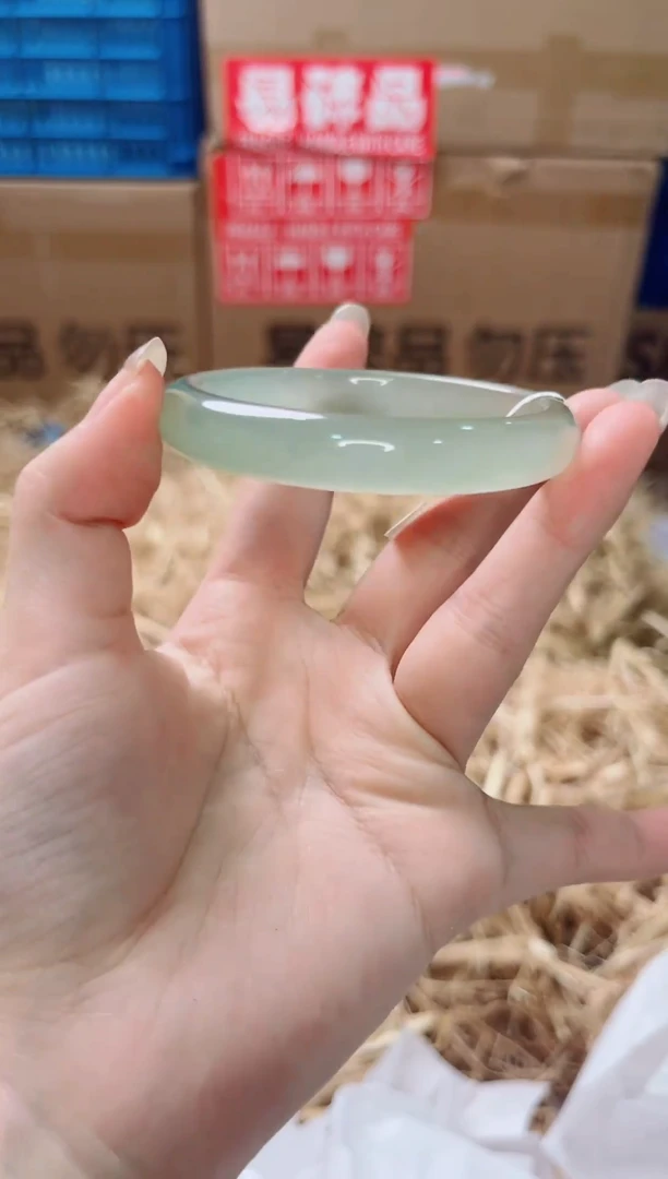 未镶嵌手镯石英质玉D-1012
