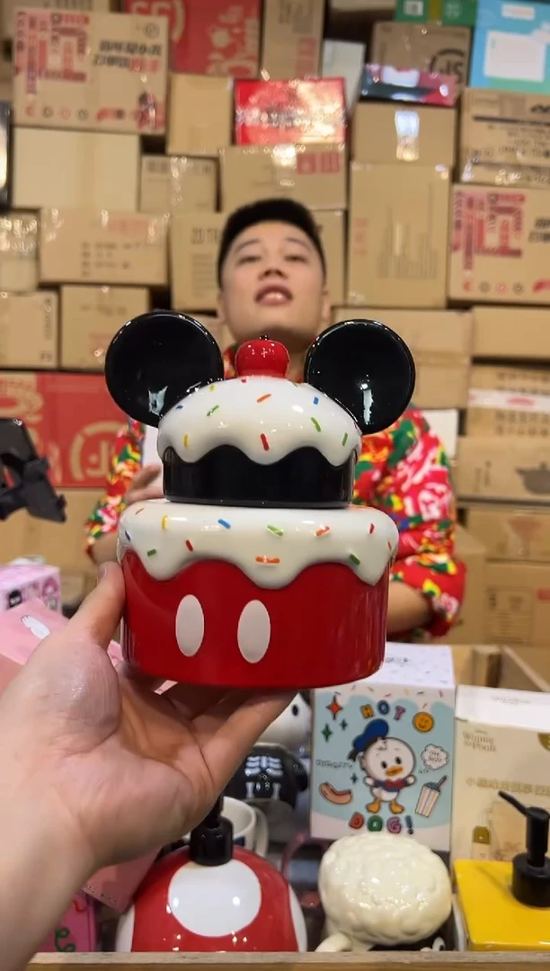 【闪购商品】杯原盒米奇蛋糕罐子