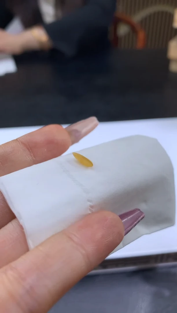 未镶嵌定制翡翠月*?翡翠