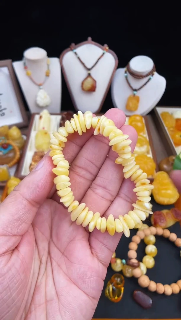 琥珀未镶嵌珠宝奇石柒月