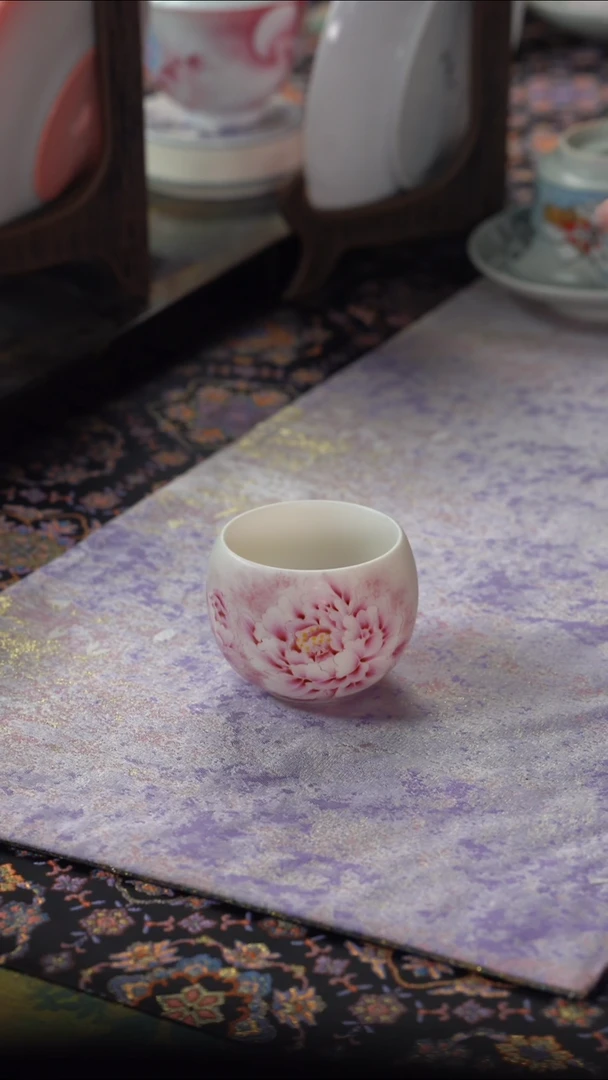 英姐好物分享@@羊脂玉牡丹龙蛋杯