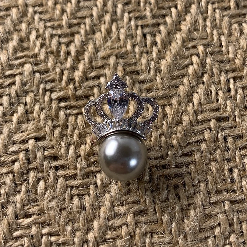 铜合金仿珍珠耳饰 黄冠满钻925银针耳钉