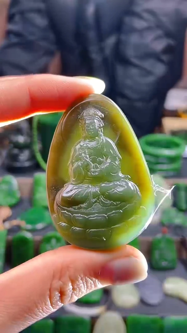 颈饰未镶嵌和田玉1