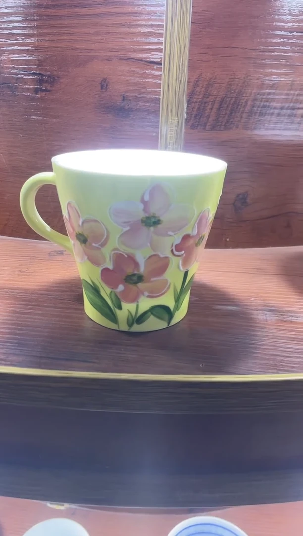 杯年终大促 景德镇高温白瓷釉下彩手绘玲珑黄色小红花