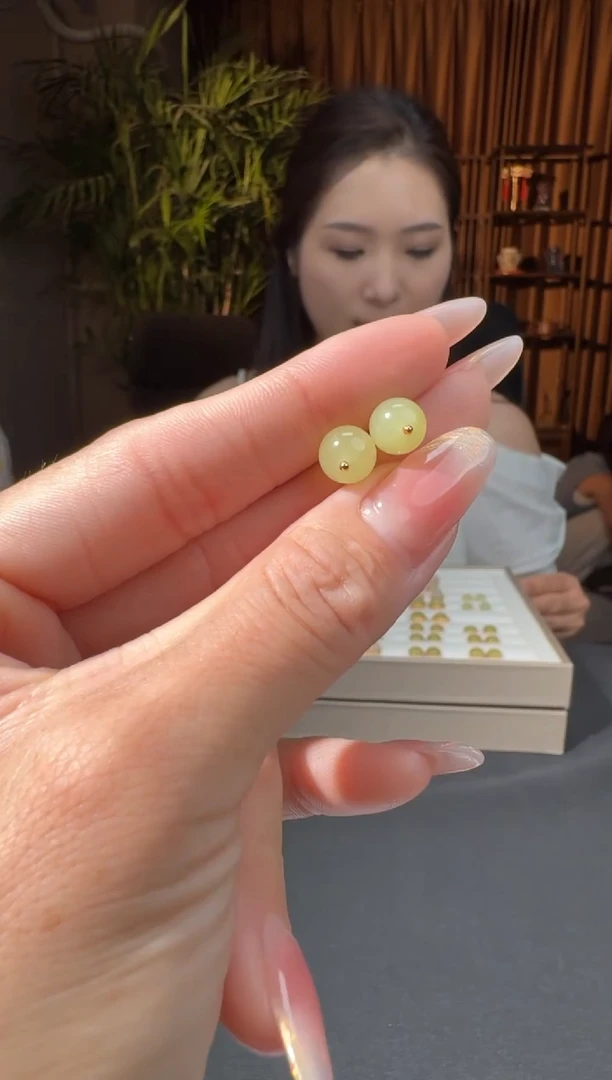 和田玉18K金镶嵌颈饰84冰冰6.8多样性拍一发一