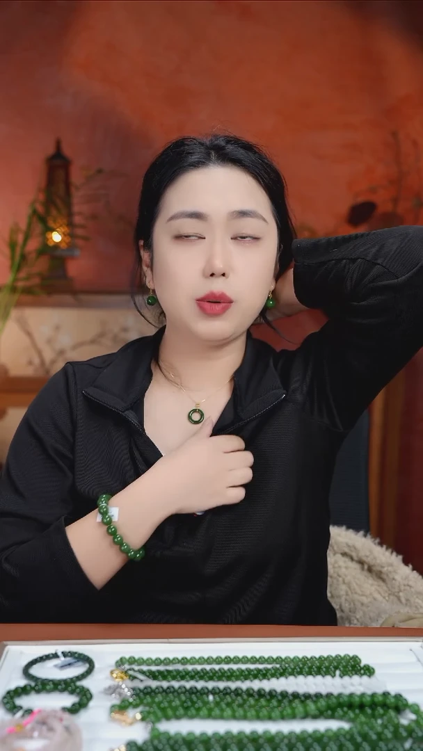 吊坠(不含链)22K金镶嵌和田玉498