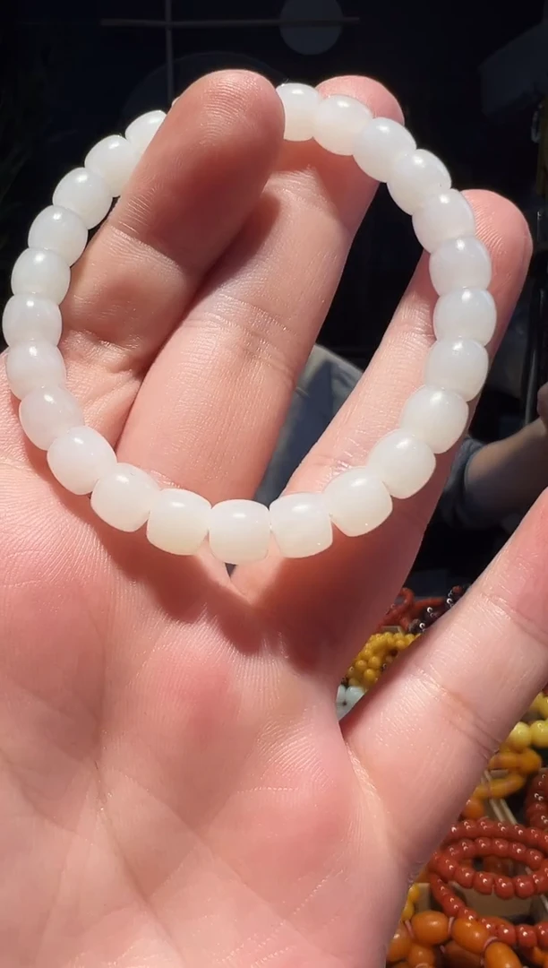 【闪购商品】和田玉手串未镶嵌8+