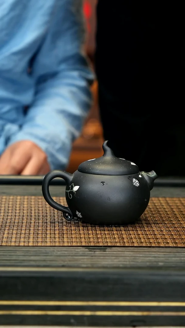 【闪购商品】紫砂茶壶XS54昙花 黑料