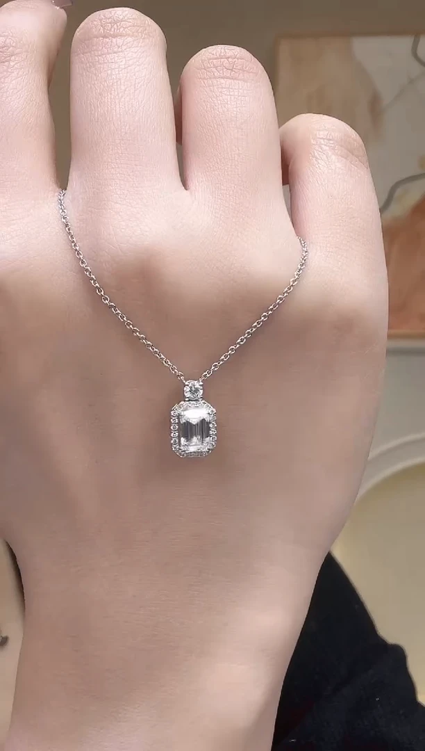 18K金镶嵌项链实验室培育钻石香水瓶项链