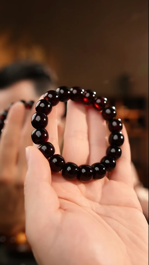 琥珀颈饰未镶嵌12+翳珀老型手串