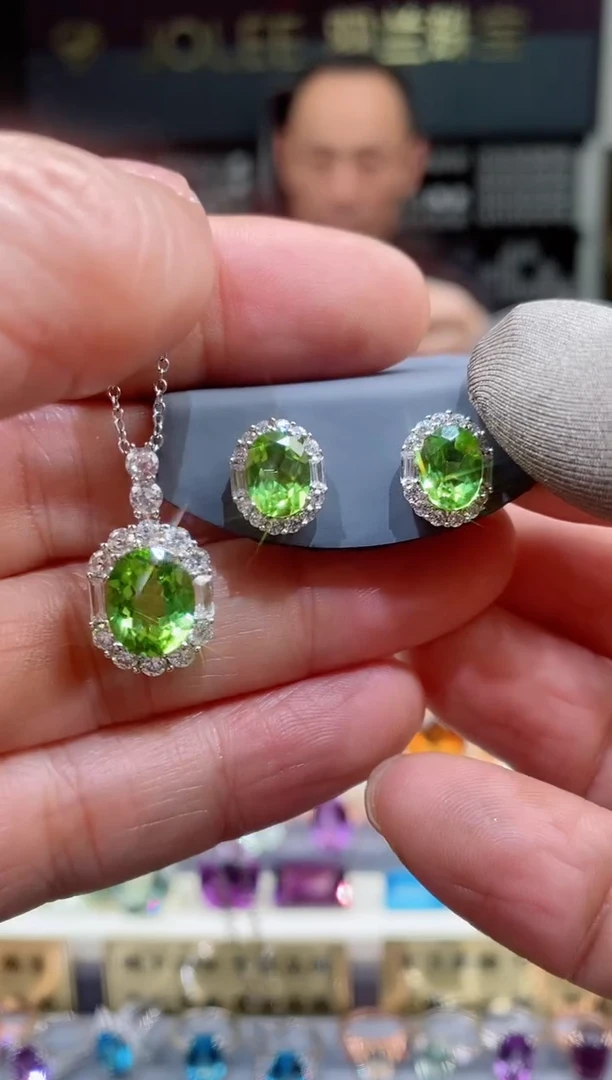 【闪购商品】橄榄石2件套银S925镶嵌橄榄石2件套