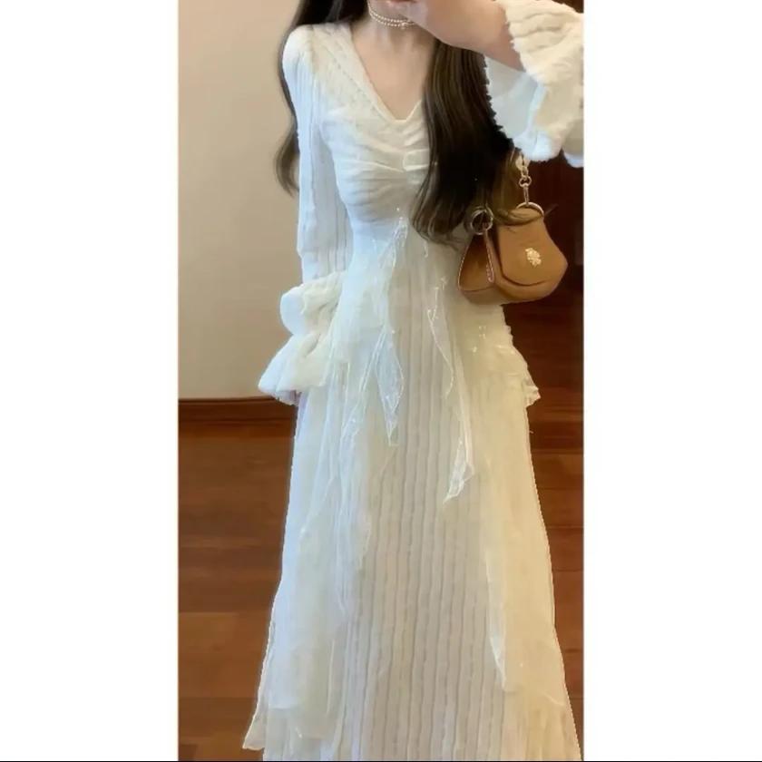 2025春秋新款法式轻奢荷叶边蕾丝拼接配大衣打底内搭针织连衣裙女