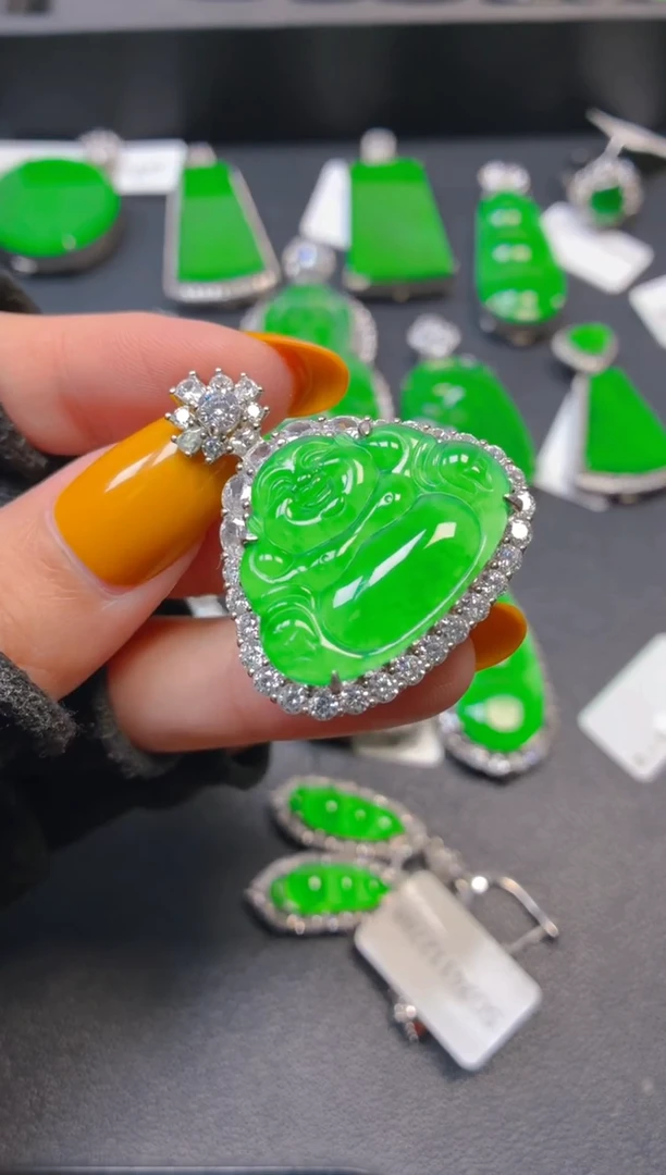 银S925镶嵌翡翠耳饰1