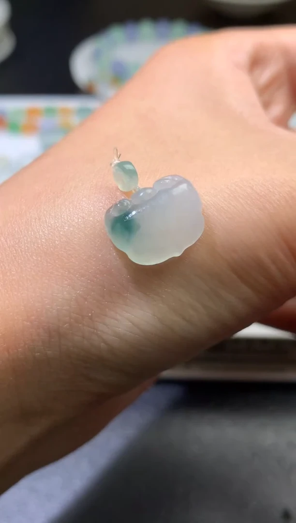 未镶嵌定制翡翠毛货 11.5-14.7-5.4