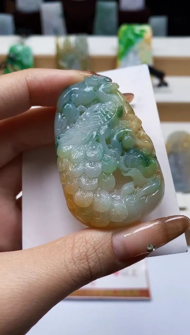 颈饰未镶嵌翡翠1