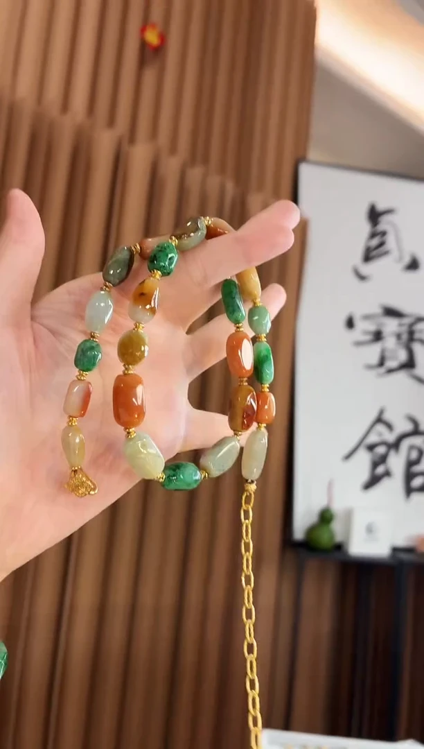 颈饰银S925镶嵌翡翠颈饰