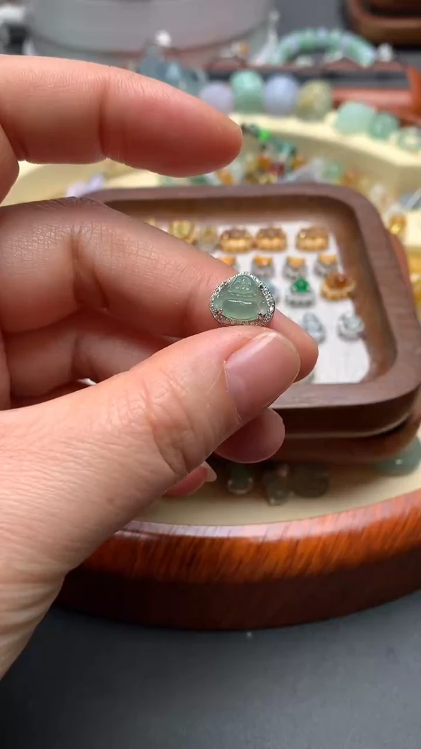 【闪购商品】翡翠颈饰银S925镶嵌翡翠镶嵌佛公