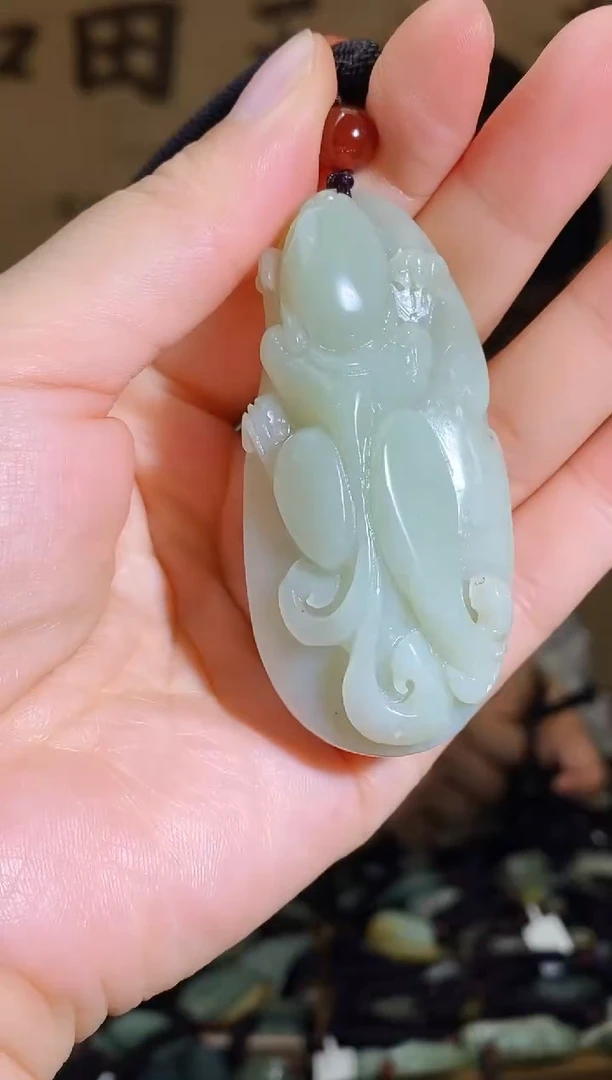 颈饰未镶嵌和田玉1