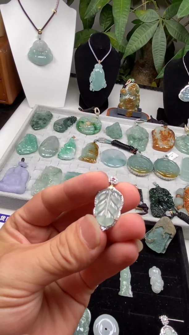 未镶嵌定制翡翠翡翠