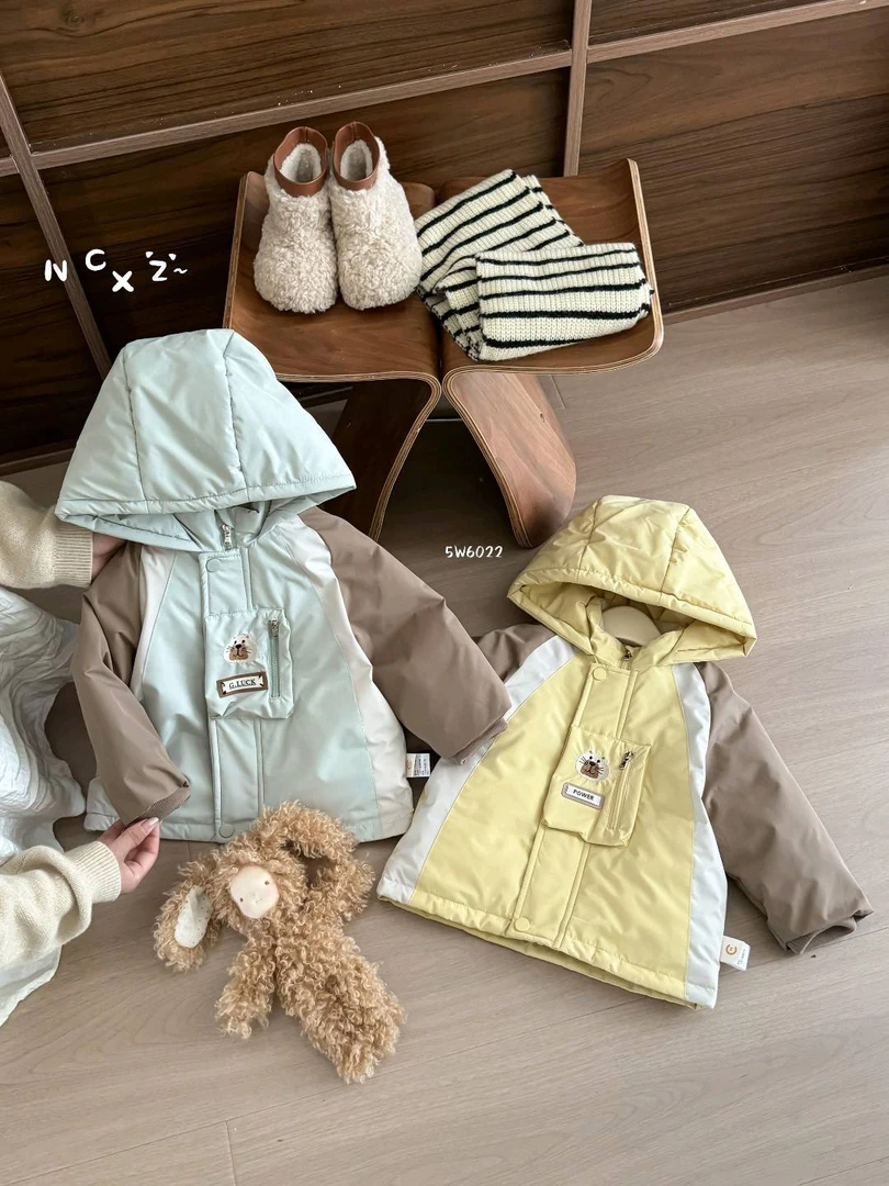 奶茶绿色冲锋厚羽外套6022