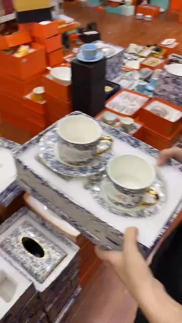 杯鸿辉家品牌瓷器，京东包邮！