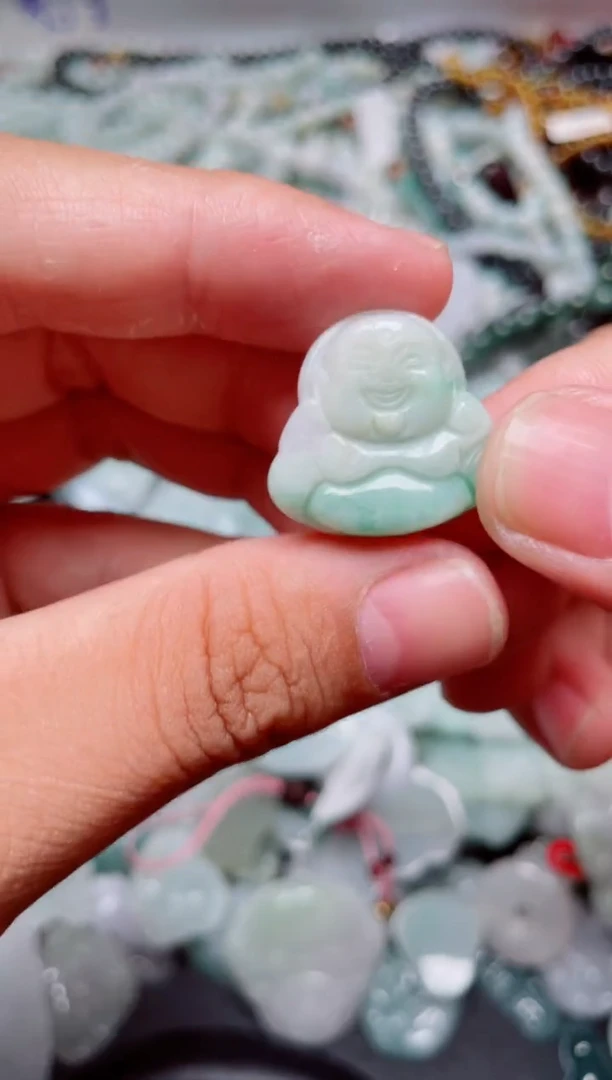 翡翠未镶嵌颈饰218
