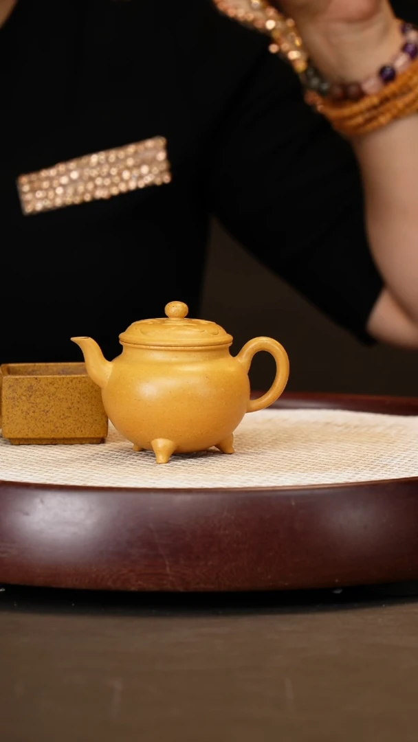 紫砂茶壶【时顺华】冷金黄大彬如意  160CC