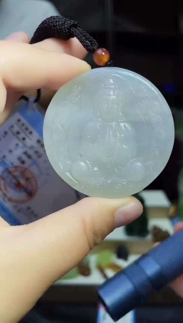 和田玉未镶嵌颈饰1