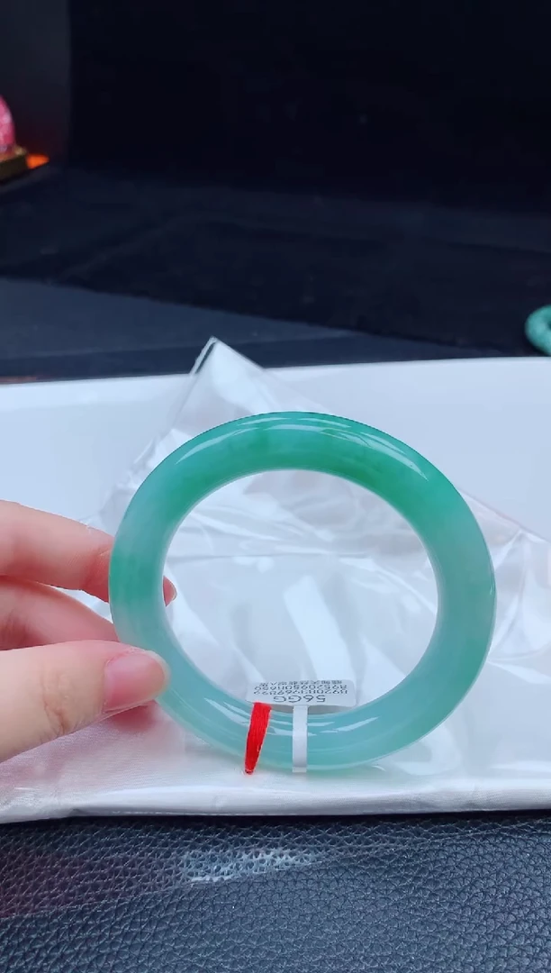 翡翠手镯未镶嵌缅甸天然翡翠A货手镯