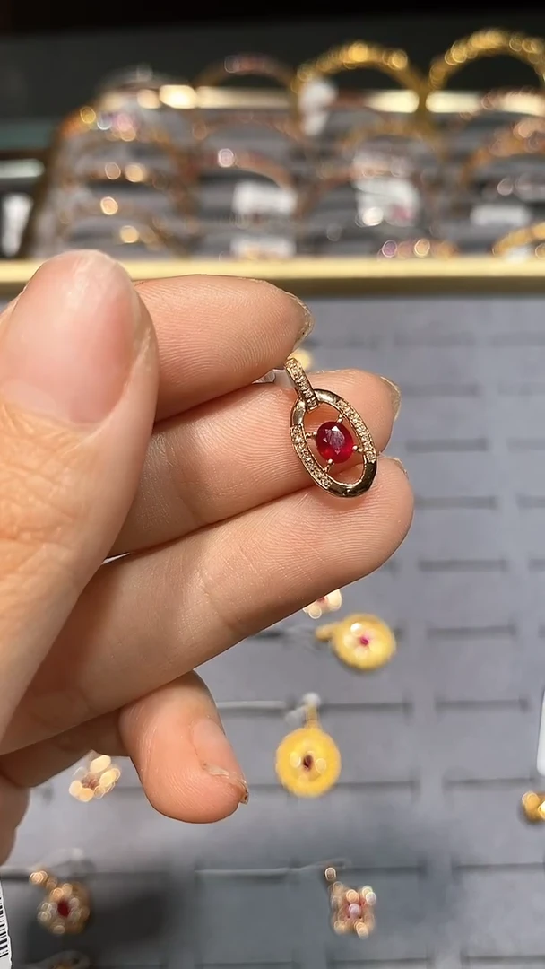 吊坠(不含链)18K金镶嵌红宝石用****2